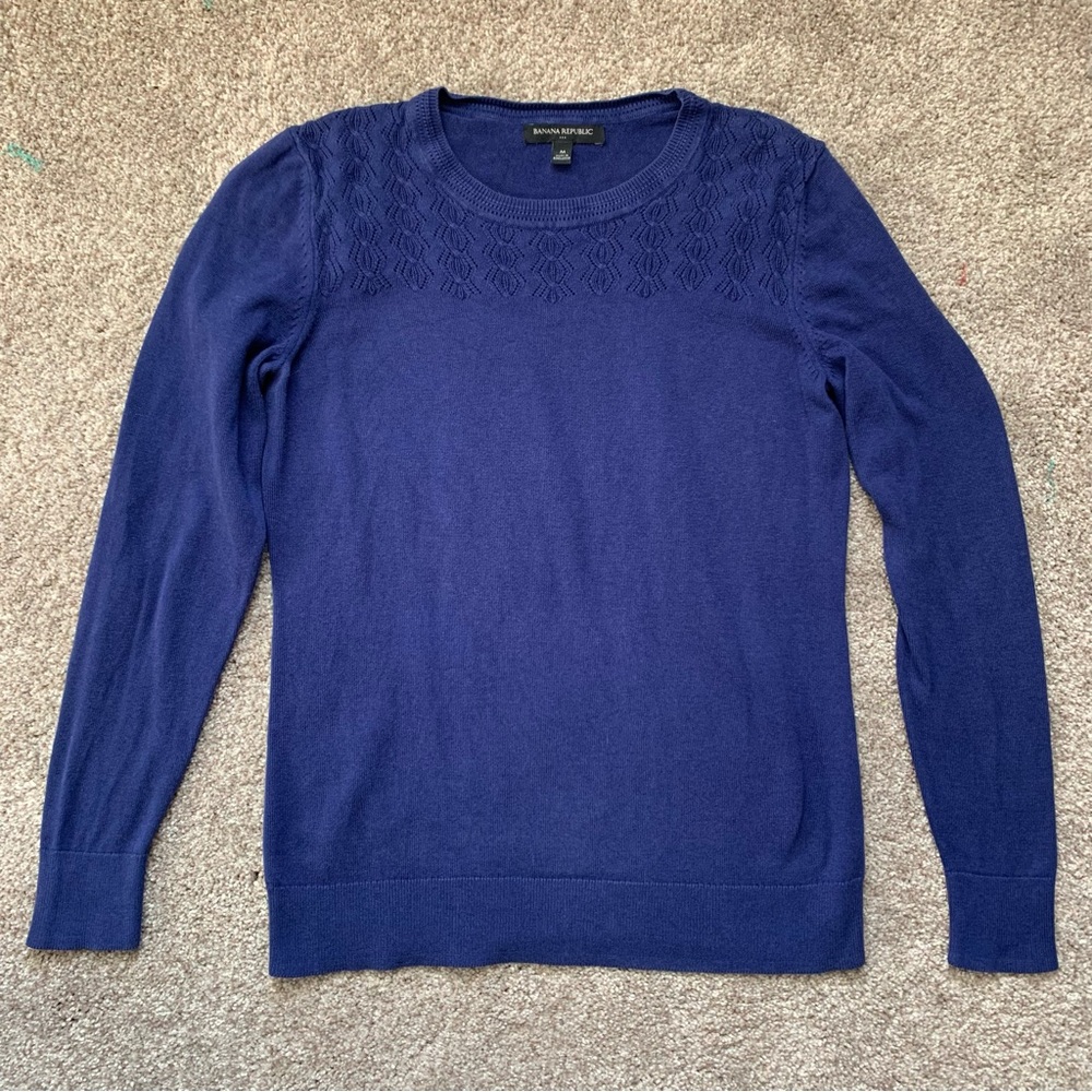 Banana Republic Women’s Thin Sweater Pullover Crochet Detail Royal Blue Medium
